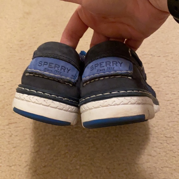 Blue Sperrys sz 11 - Picture 4 of 7